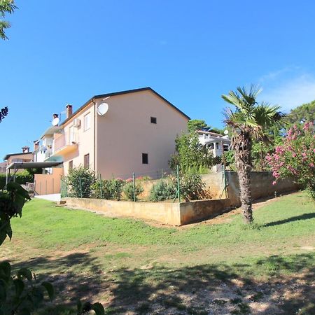 Apartment Liliana Near Beach Poreč Kültér fotó