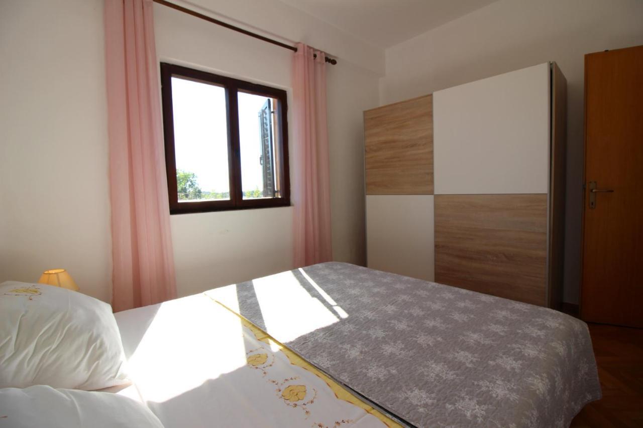 Apartment Liliana Near Beach Poreč Kültér fotó