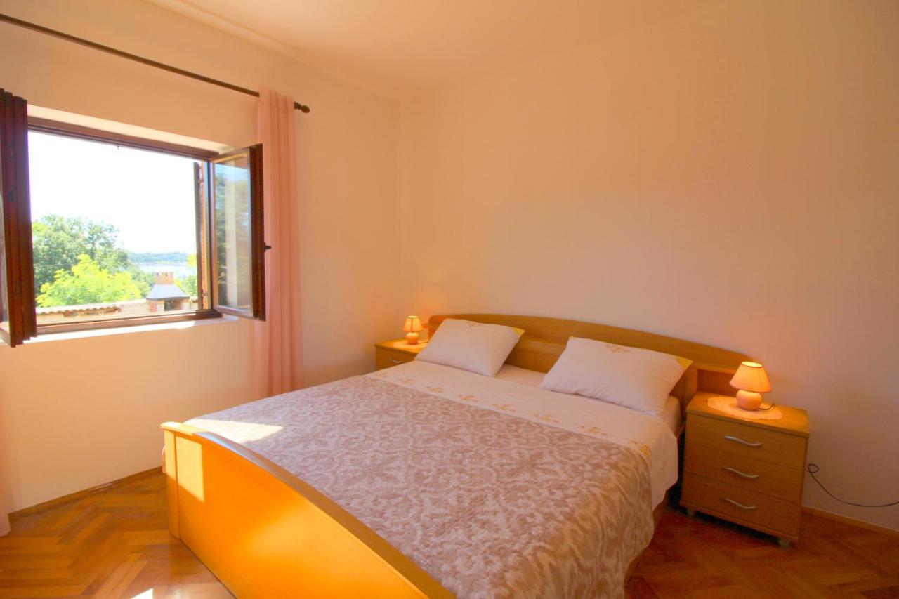 Apartment Liliana Near Beach Poreč Kültér fotó
